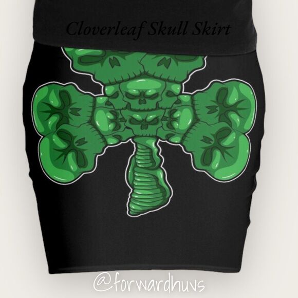 Skull Clover Mini Skirt Size XL - Picture 4 of 11